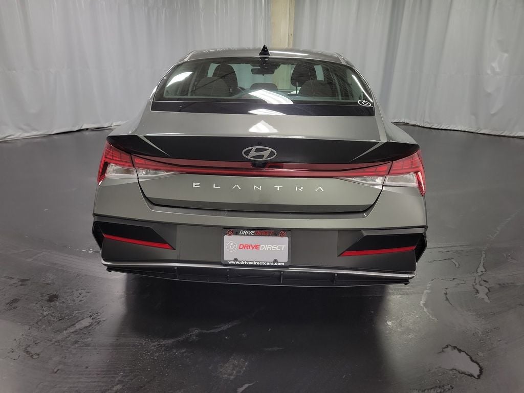 2025 Hyundai Elantra SEL Convenience