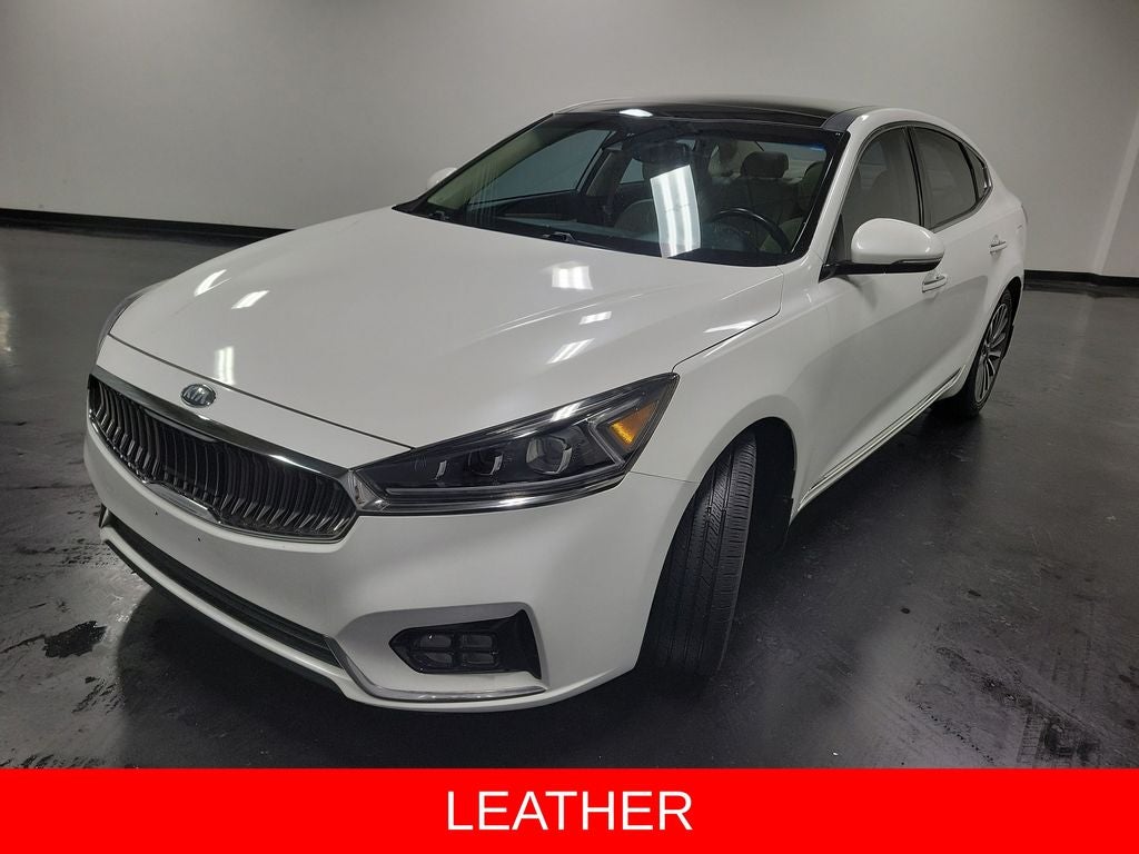 2017 Kia Cadenza Technology