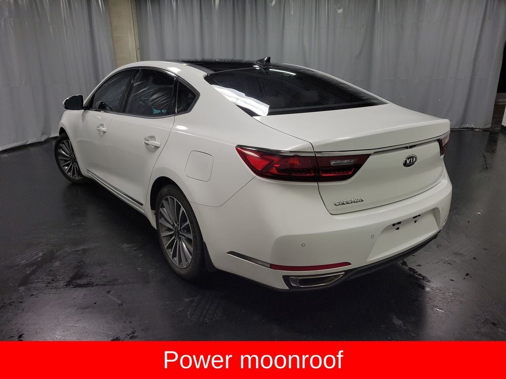 2017 Kia Cadenza Technology