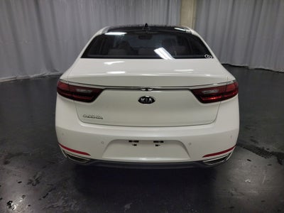 2017 Kia Cadenza Technology