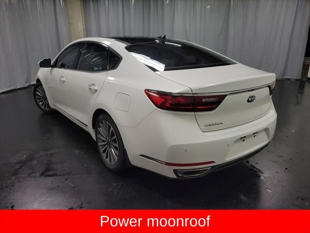 2017 Kia Cadenza Technology
