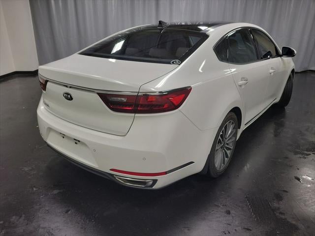 2017 Kia Cadenza Technology