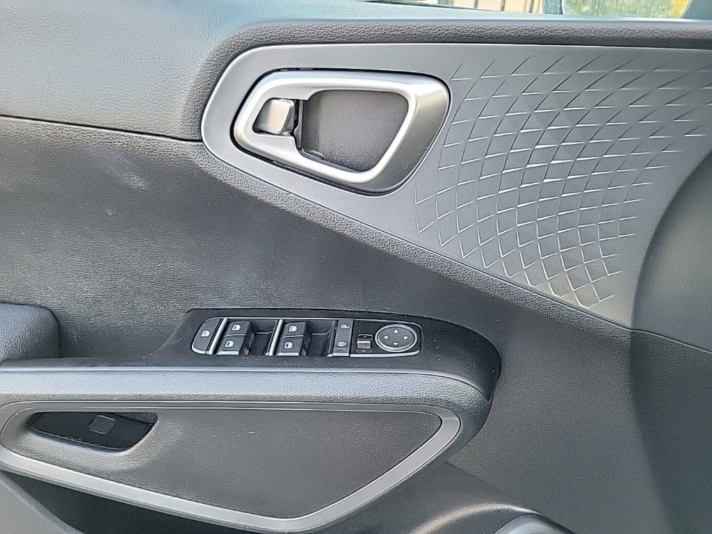 2022 Kia Soul EX