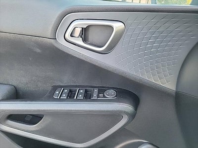 2022 Kia Soul EX
