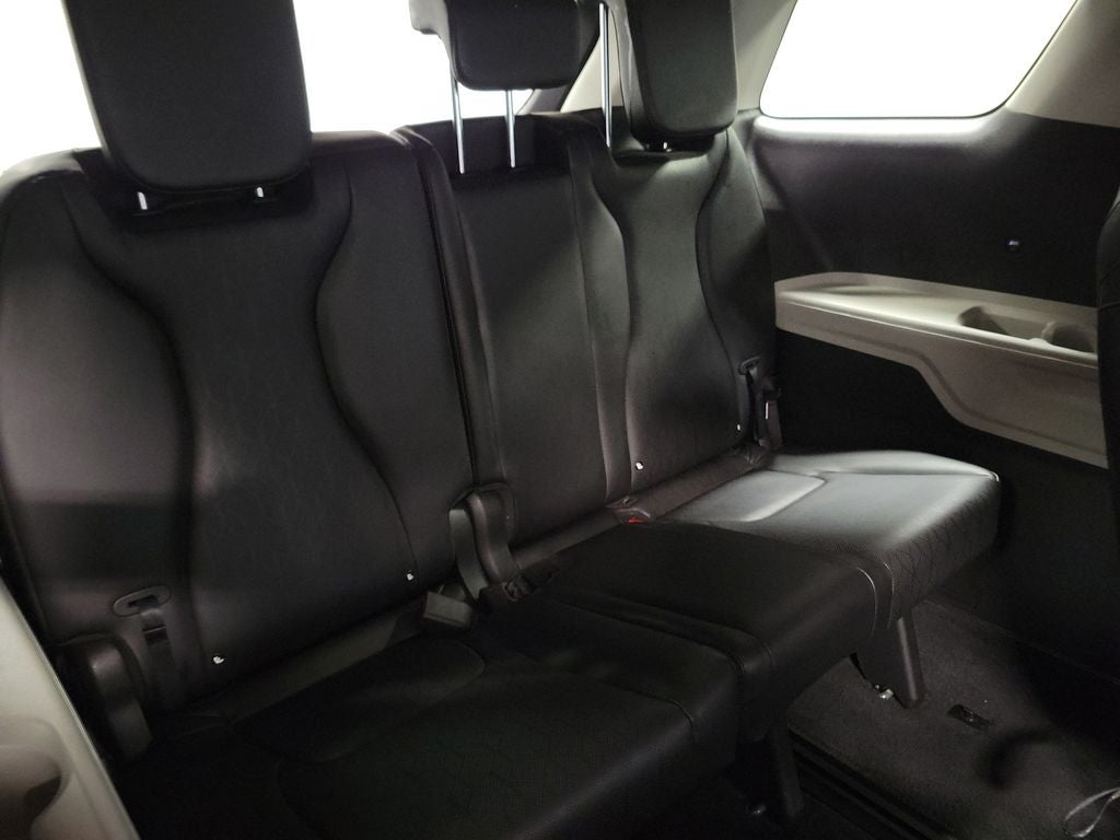 2023 Kia Carnival LX Seat Package