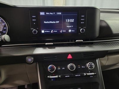 2023 Kia Carnival LX Seat Package