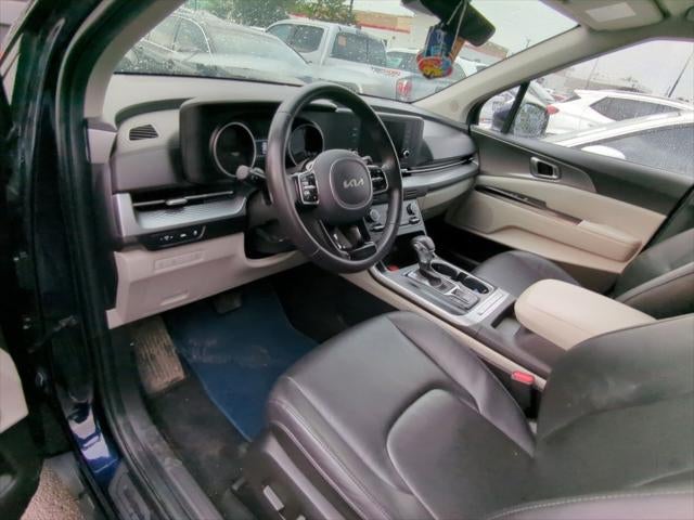 2023 Kia Carnival LX Seat Package