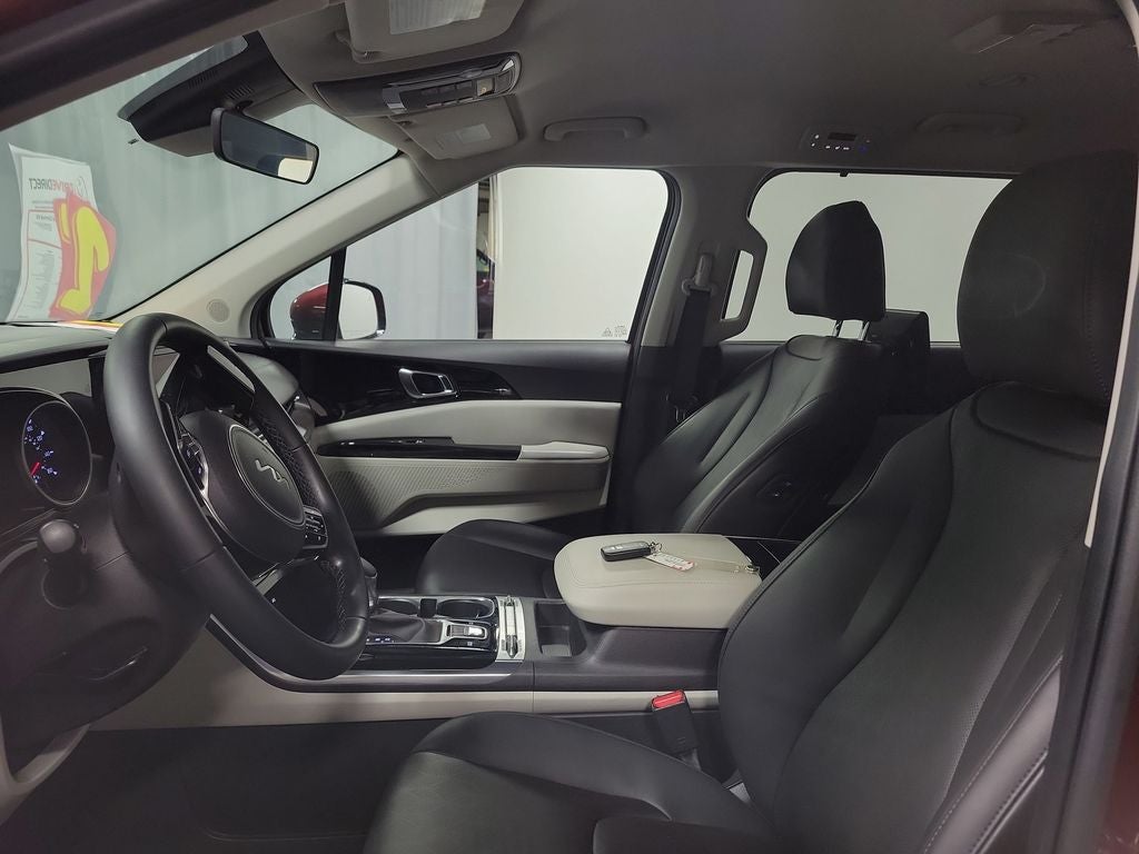 2022 Kia Carnival SX