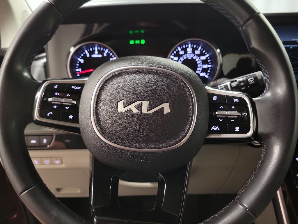 2022 Kia Carnival SX