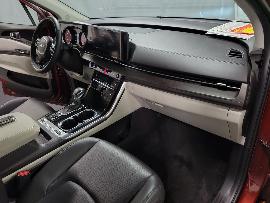 2022 Kia Carnival SX