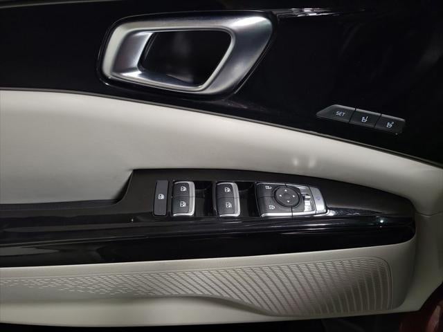 2022 Kia Carnival SX