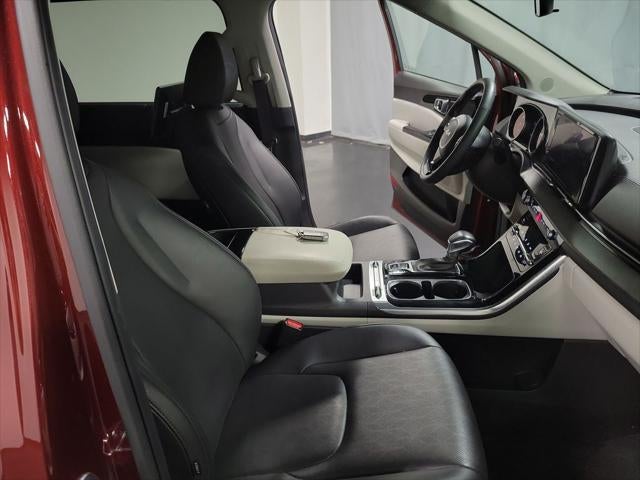 2022 Kia Carnival SX