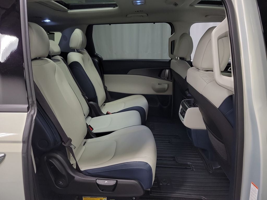 2025 Kia Carnival Hybrid SX