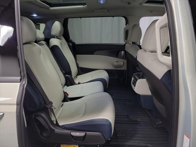 2025 Kia Carnival Hybrid SX