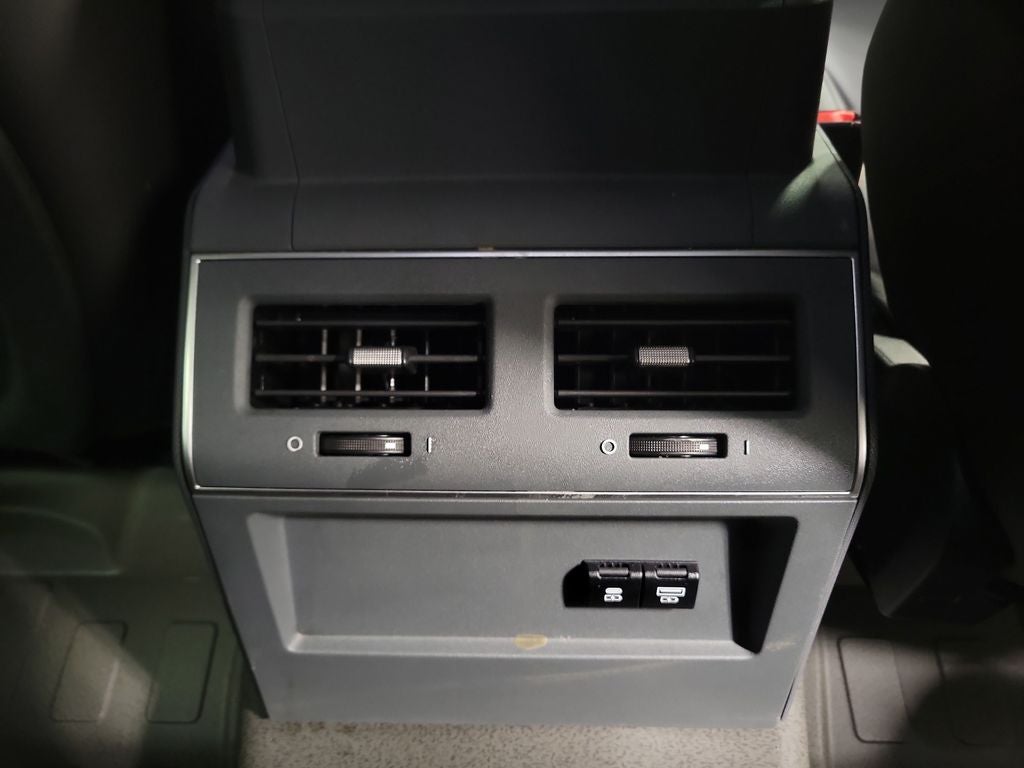2024 INEOS Grenadier Station Wagon Fieldmaster Edition