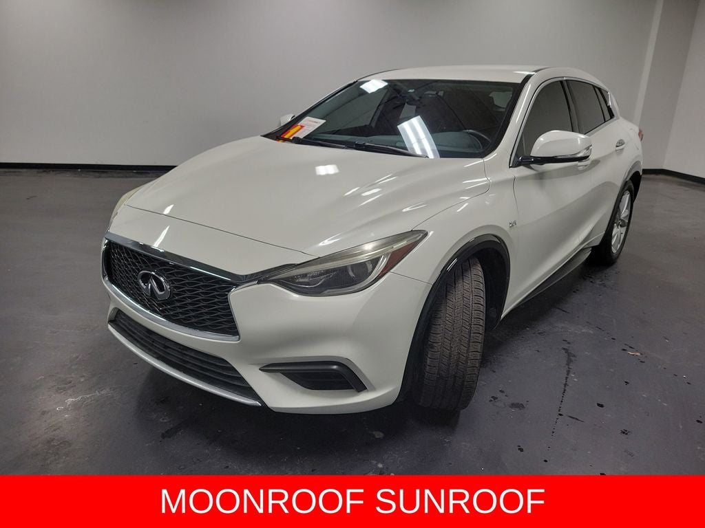 2018 INFINITI QX30 Luxury