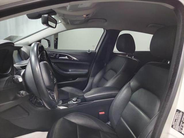 2018 INFINITI QX30 Luxury
