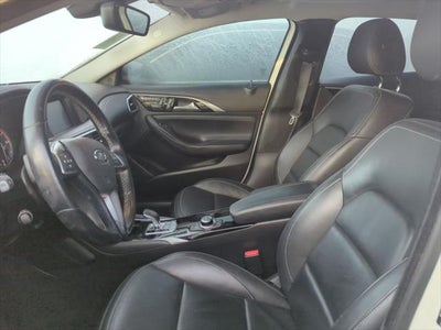 2018 INFINITI QX30 Luxury