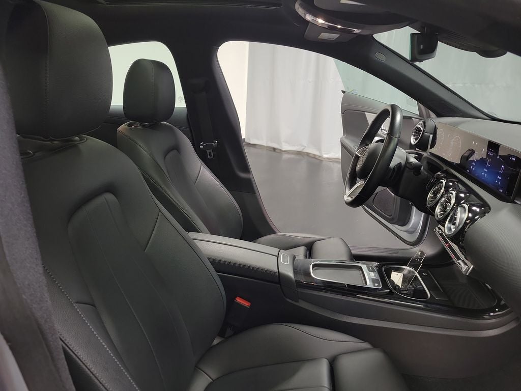 2025 Mercedes-Benz CLA CLA 250 - Photo 33