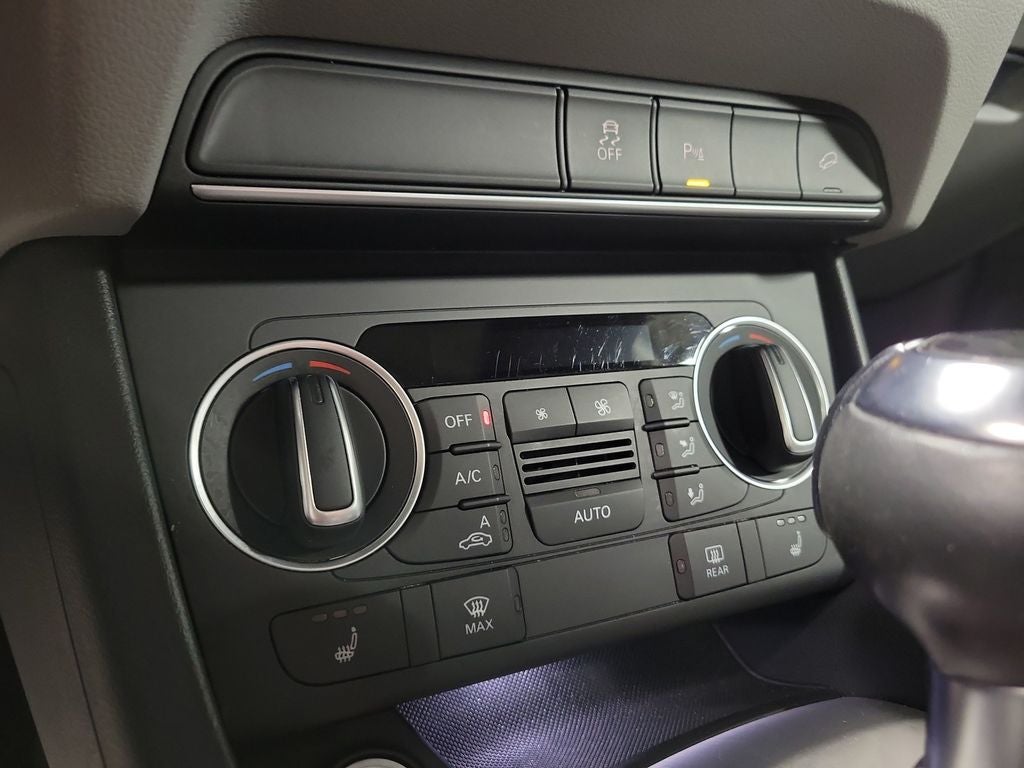 2018 Audi Q3 2.0T Premium quattro