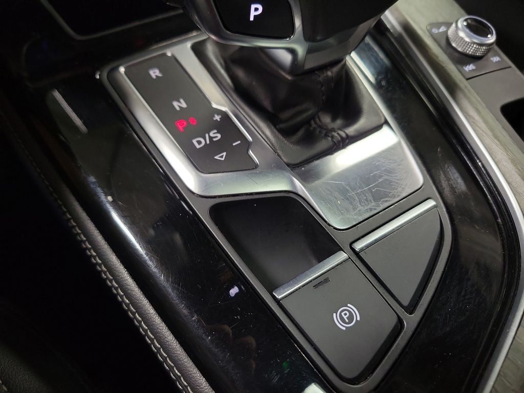 2023 Audi A4 45 S line Premium Plus quattro