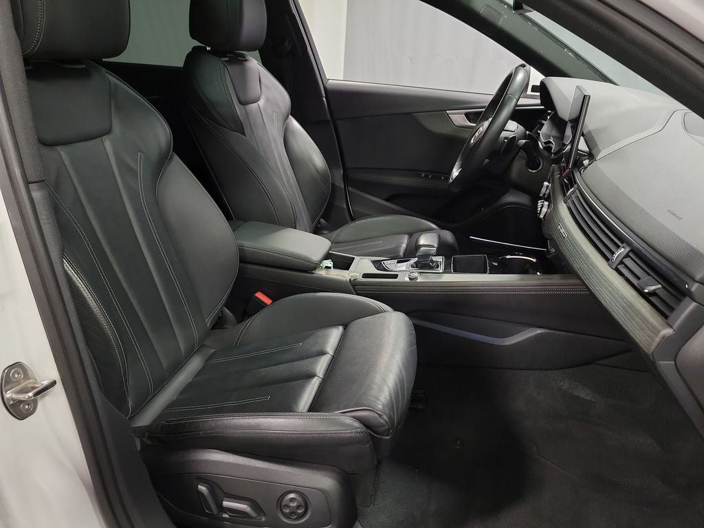2023 Audi A4 45 S line Premium Plus quattro