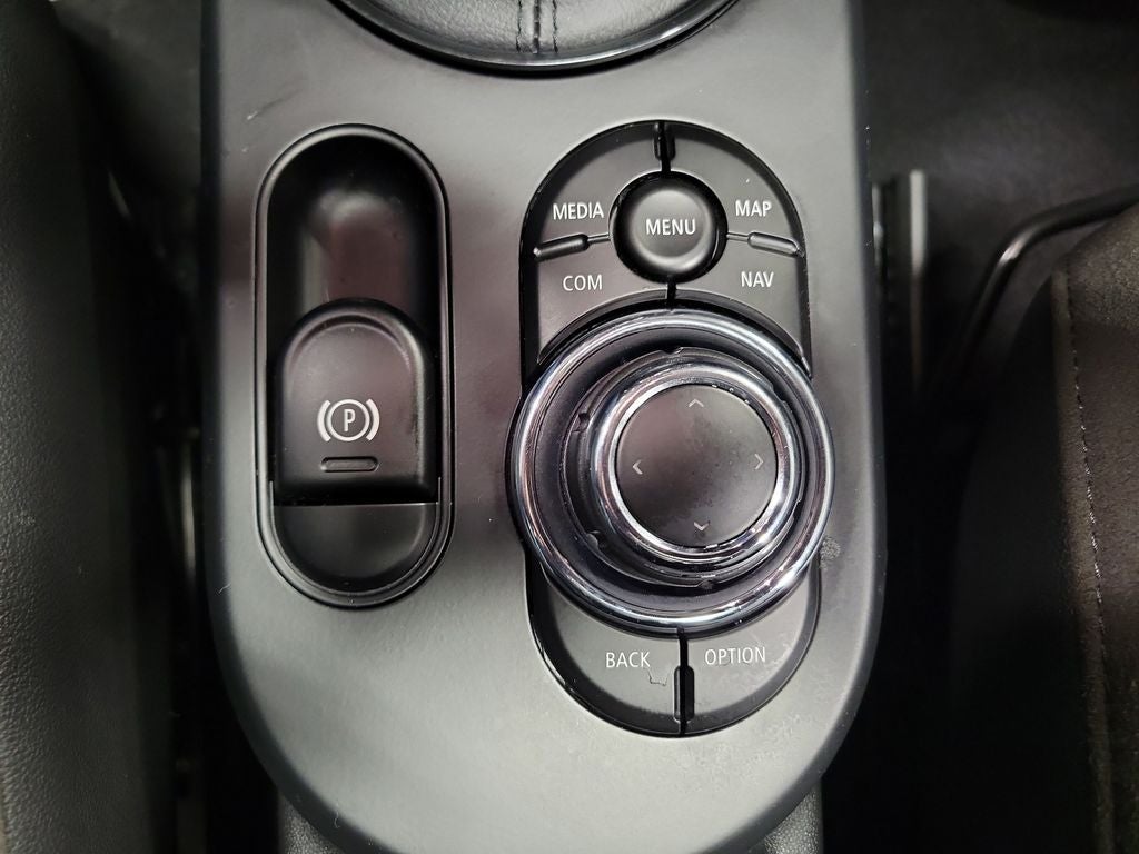 2023 MINI Cooper SE Electric Signature