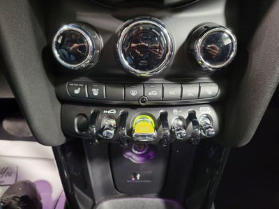 2023 MINI Cooper SE Electric Signature