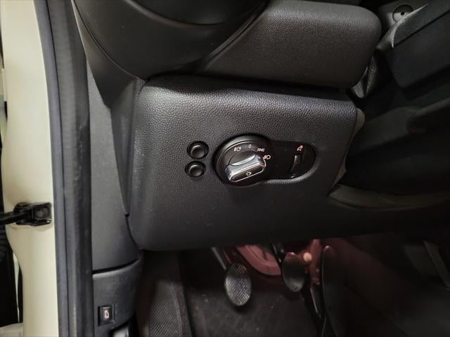 2015 MINI Cooper Base