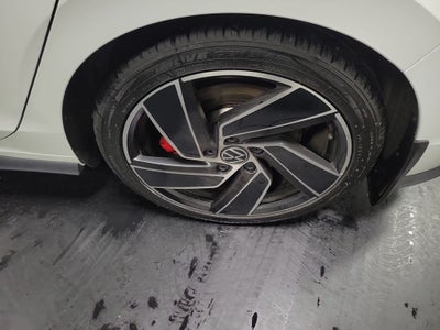 2023 Volkswagen Golf GTI 2.0T SE