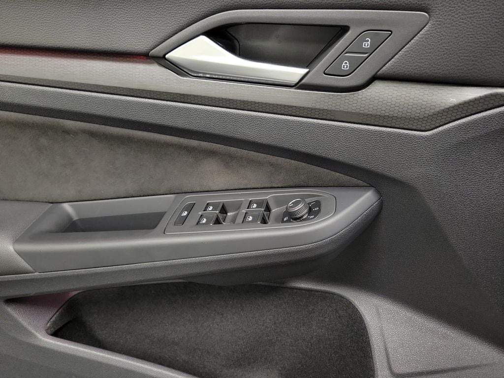 2023 Volkswagen Golf GTI 2.0T SE