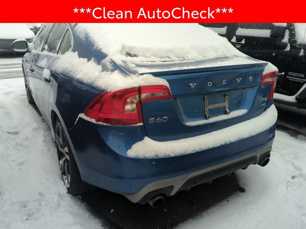 2017 Volvo S60 T6 R-Design Platinum