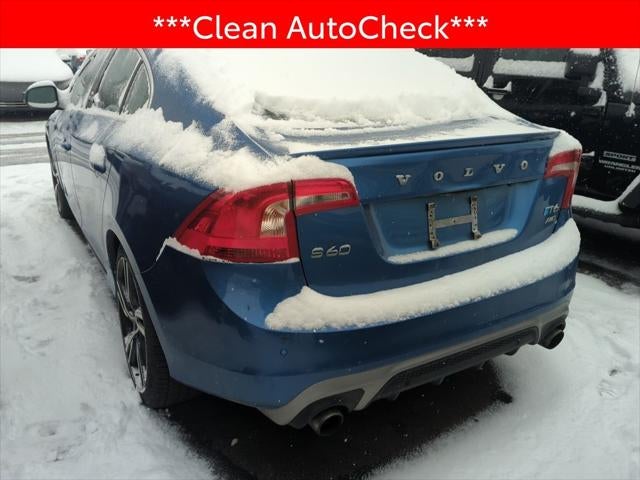 2017 Volvo S60 T6 R-Design Platinum