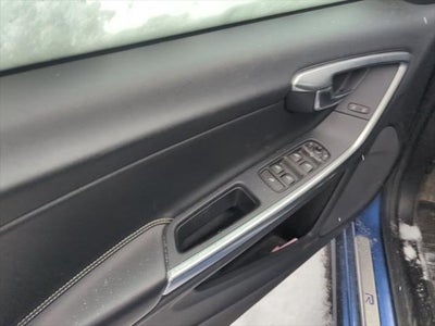 2017 Volvo S60 T6 R-Design Platinum