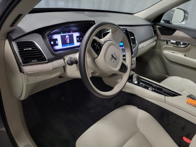 2024 Volvo XC90 B6 Plus Bright Theme