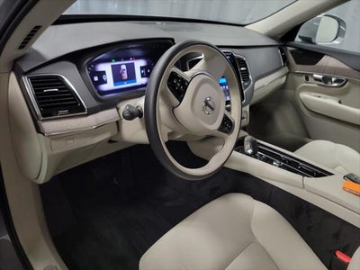 2024 Volvo XC90 B6 Plus Bright Theme
