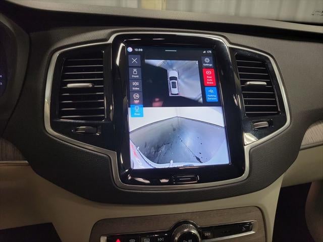 2024 Volvo XC90 B6 Plus Bright Theme