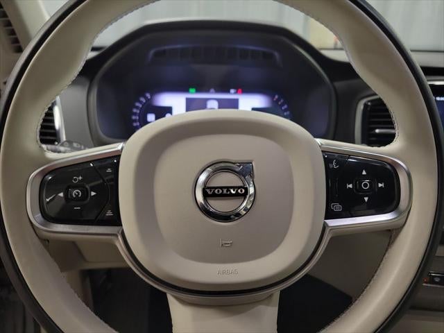 2024 Volvo XC90 B6 Plus Bright Theme