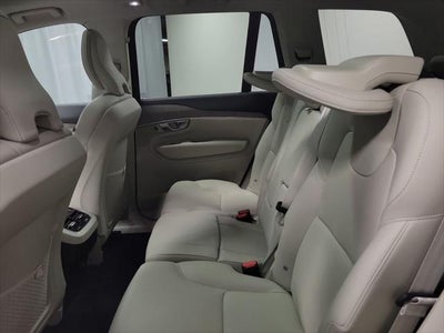 2024 Volvo XC90 B6 Plus Bright Theme