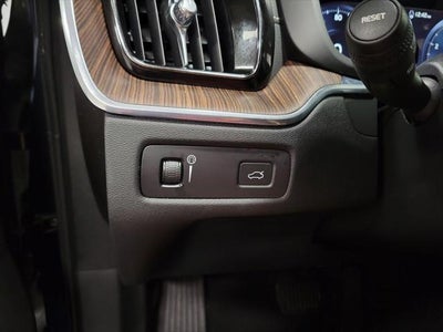 2021 Volvo XC60 T5 Inscription