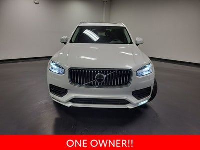 2022 Volvo XC90 T5 Momentum