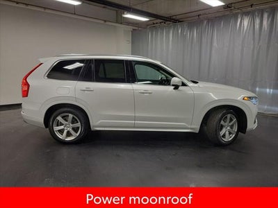 2022 Volvo XC90 T5 Momentum