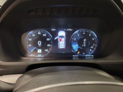 2022 Volvo XC90 T5 Momentum