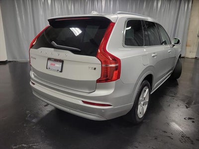 2022 Volvo XC90 T5 Momentum