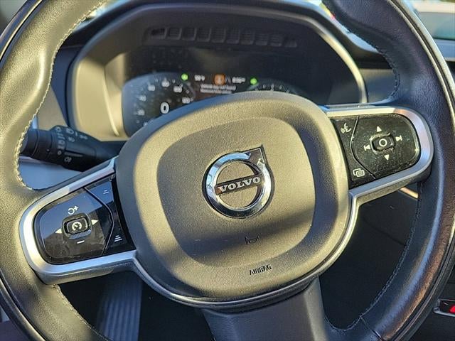 2022 Volvo XC90 T5 Momentum