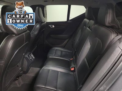 2019 Volvo XC40 Momentum