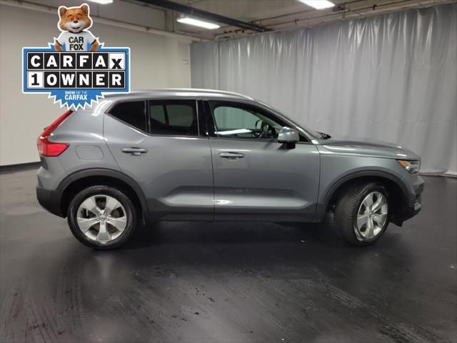 2019 Volvo XC40 Momentum