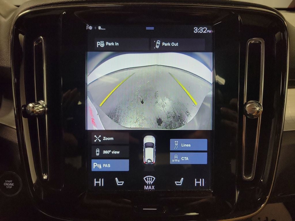 2019 Volvo XC40 Momentum