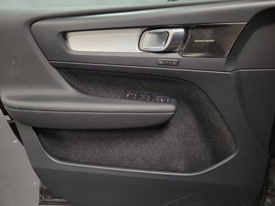 2019 Volvo XC40 Momentum