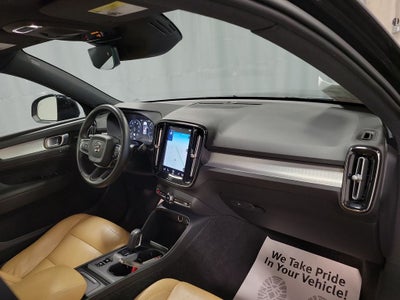 2019 Volvo XC40 Momentum